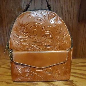 Patricia Nash Tooled Leather Backpack - Montioni